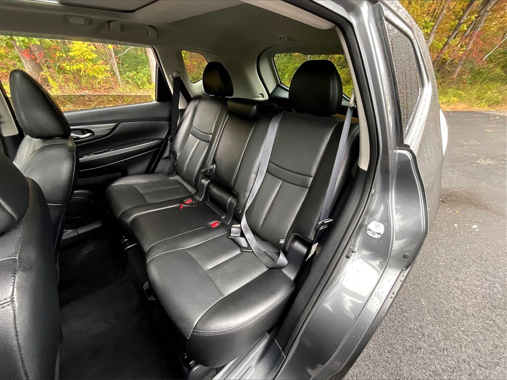 2016 Nissan Rogue SL - Photo 24