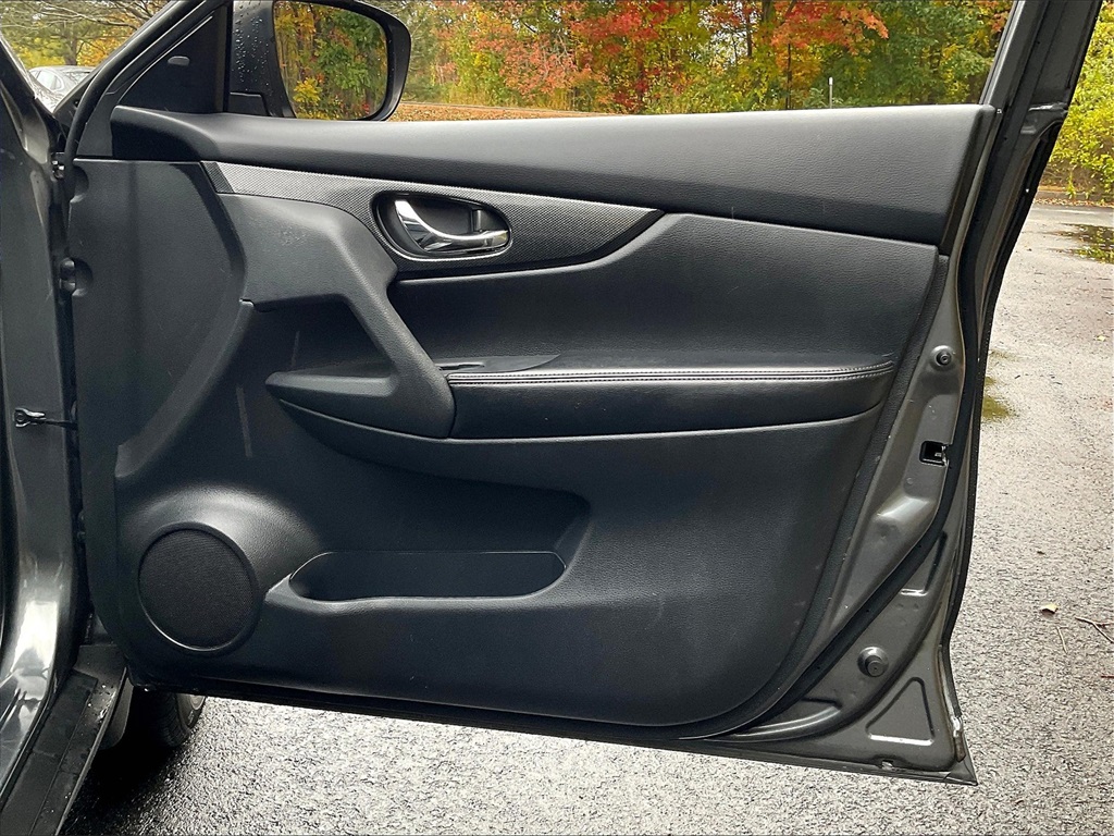 2016 Nissan Rogue SL - Photo 25