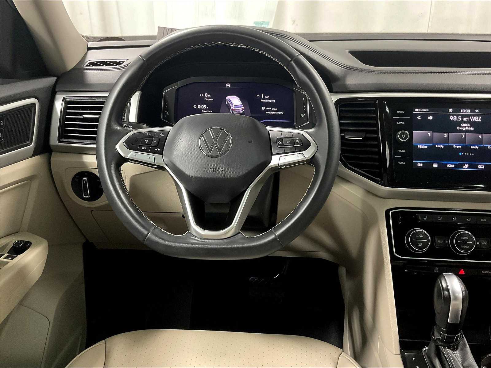 2022 Volkswagen Atlas 3.6L V6 SE w/Technology - Photo 18