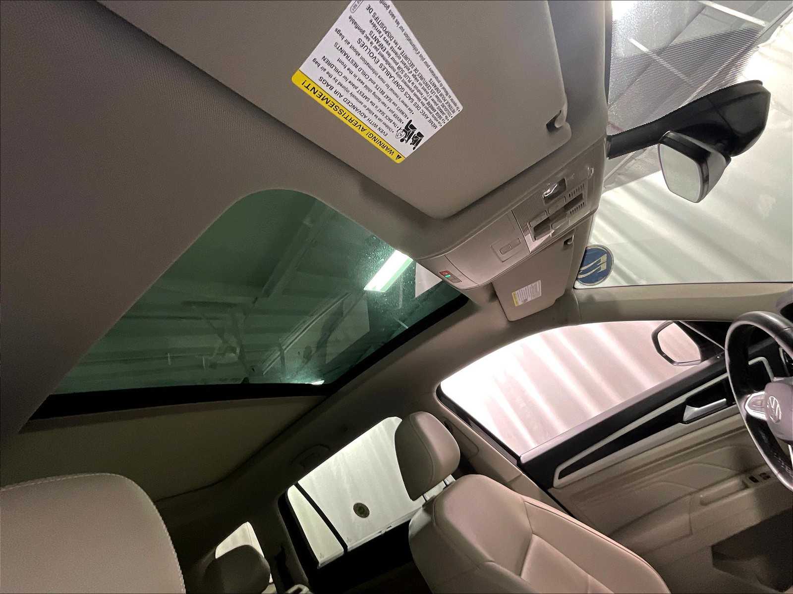 2022 Volkswagen Atlas 3.6L V6 SE w/Technology - Photo 23