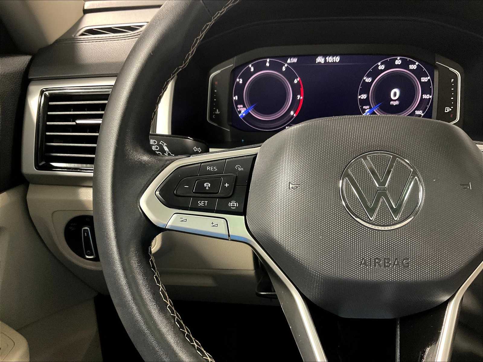 2022 Volkswagen Atlas 3.6L V6 SE w/Technology - Photo 24
