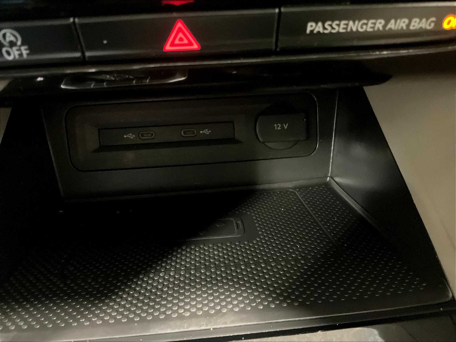 2022 Volkswagen Atlas 3.6L V6 SE w/Technology - Photo 28
