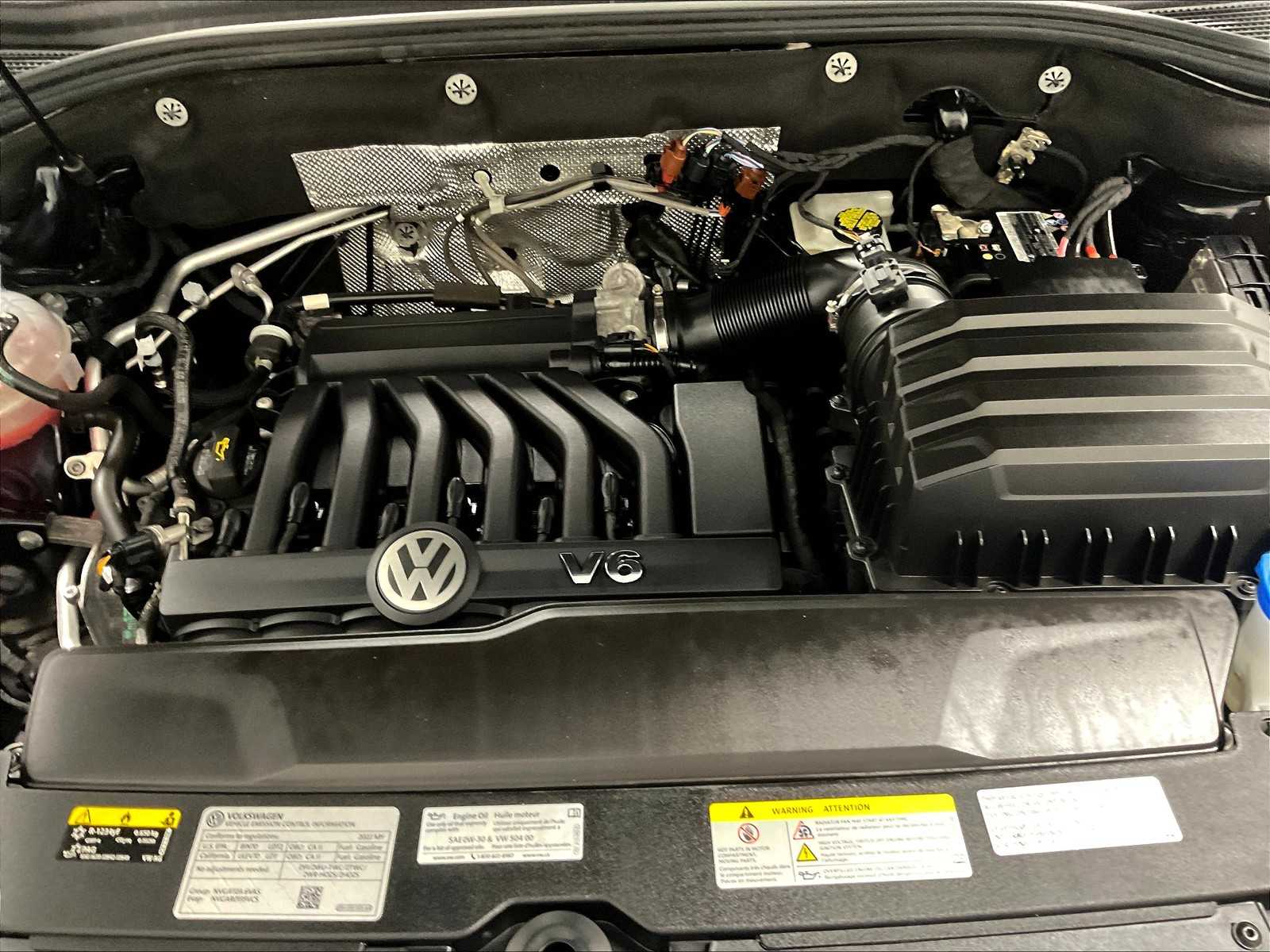 2022 Volkswagen Atlas 3.6L V6 SE w/Technology - Photo 36