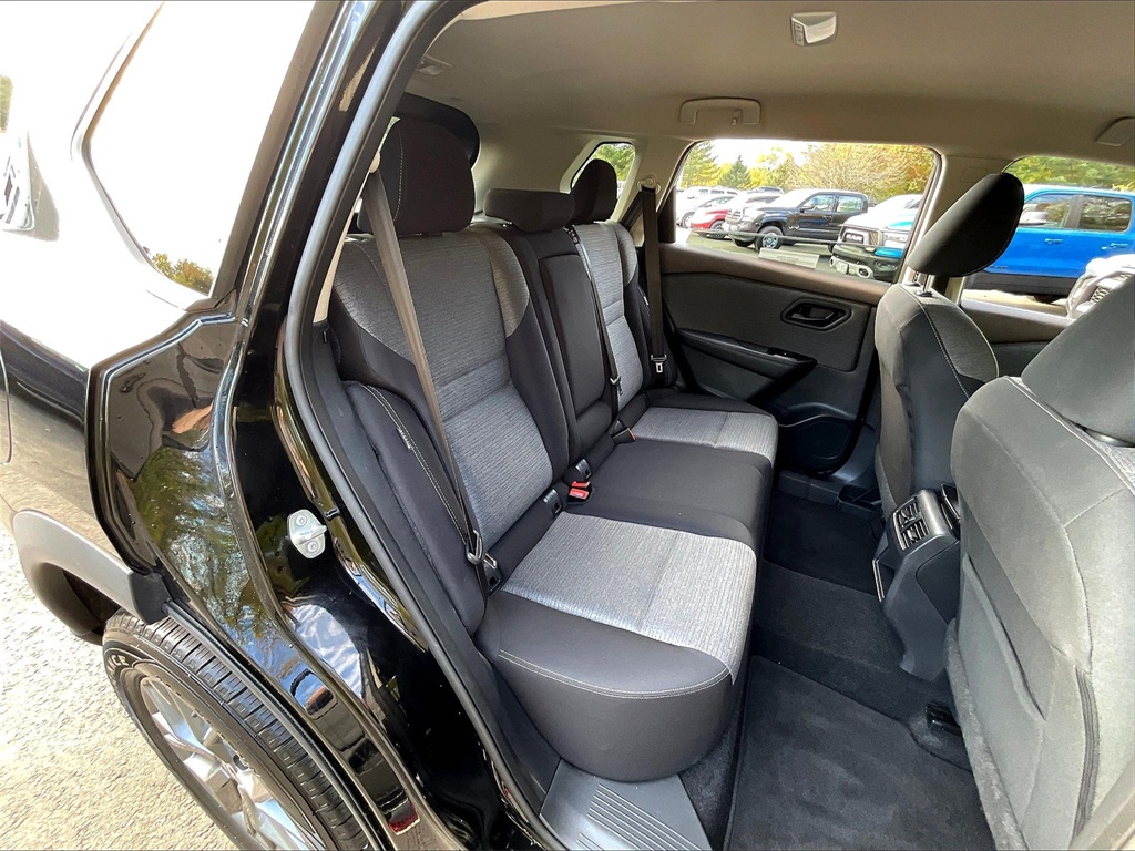 2021 Nissan Rogue S - Photo 18