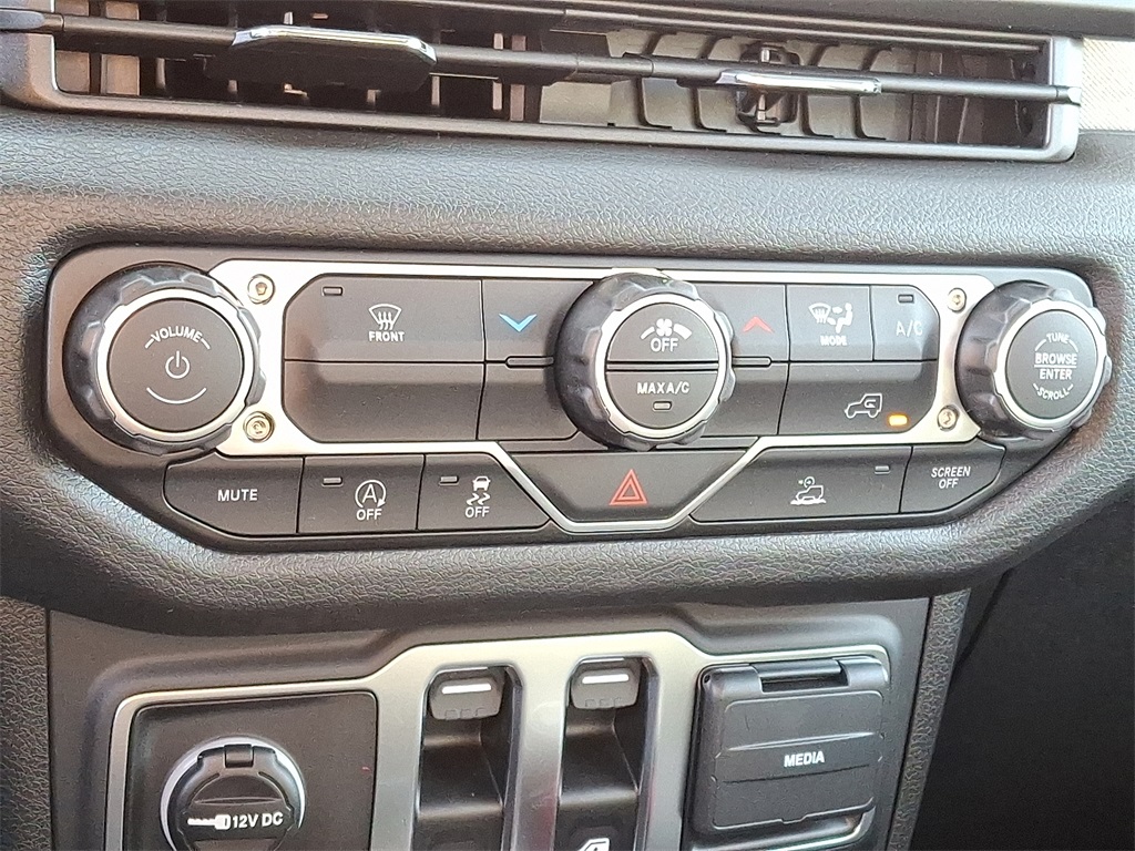 2026 Jeep Wrangler Sport - Photo 11