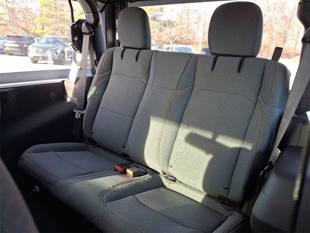2026 Jeep Wrangler Sport - Photo 6