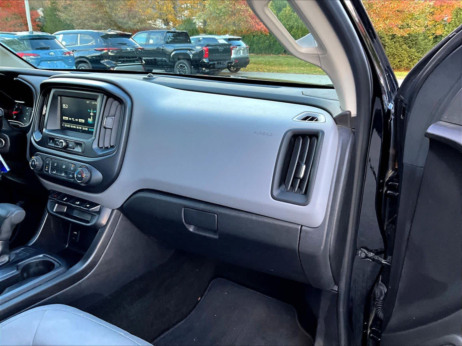 2017 Chevrolet Colorado 4WD WT - Photo 13