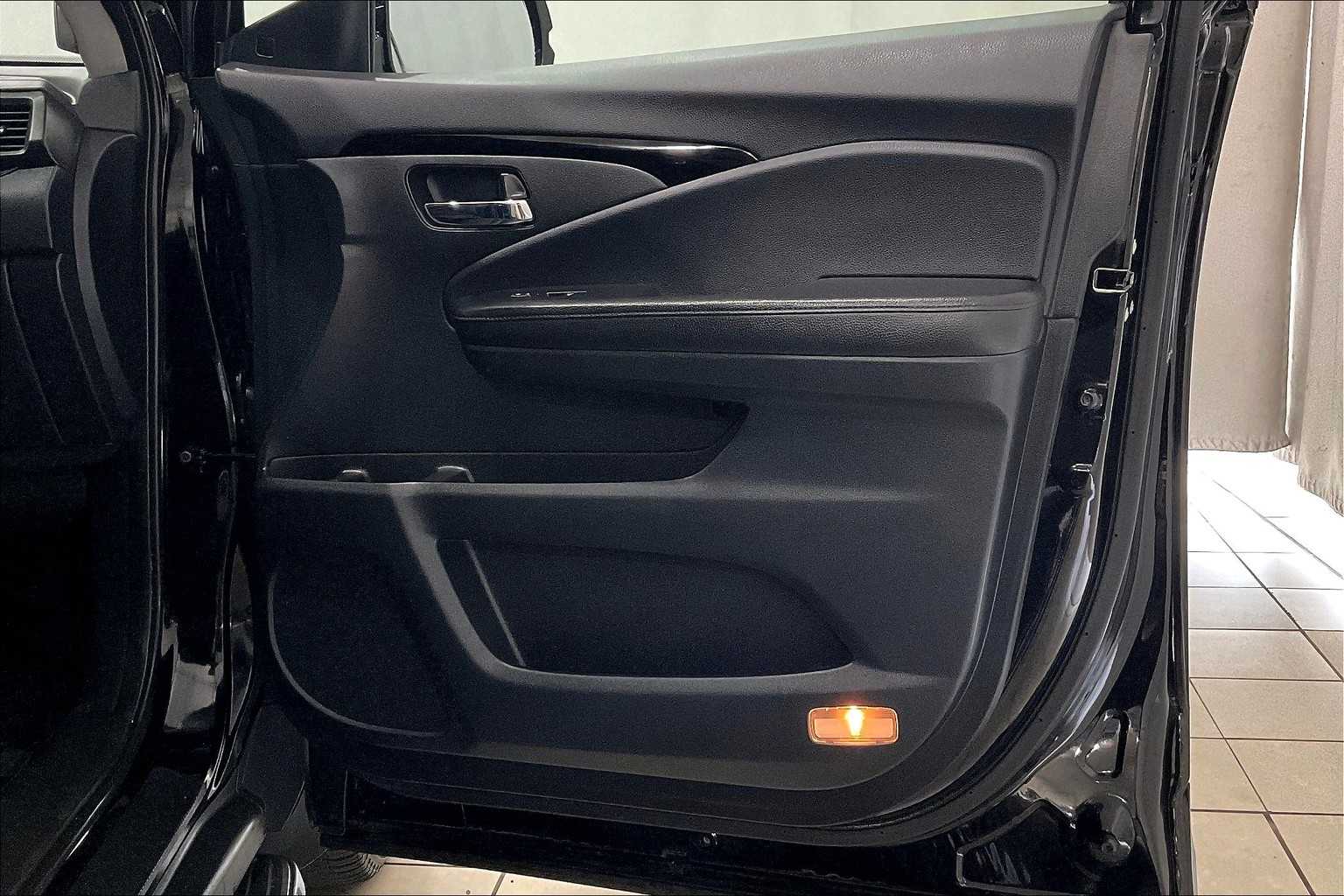 2017 Honda Pilot Elite - Photo 12