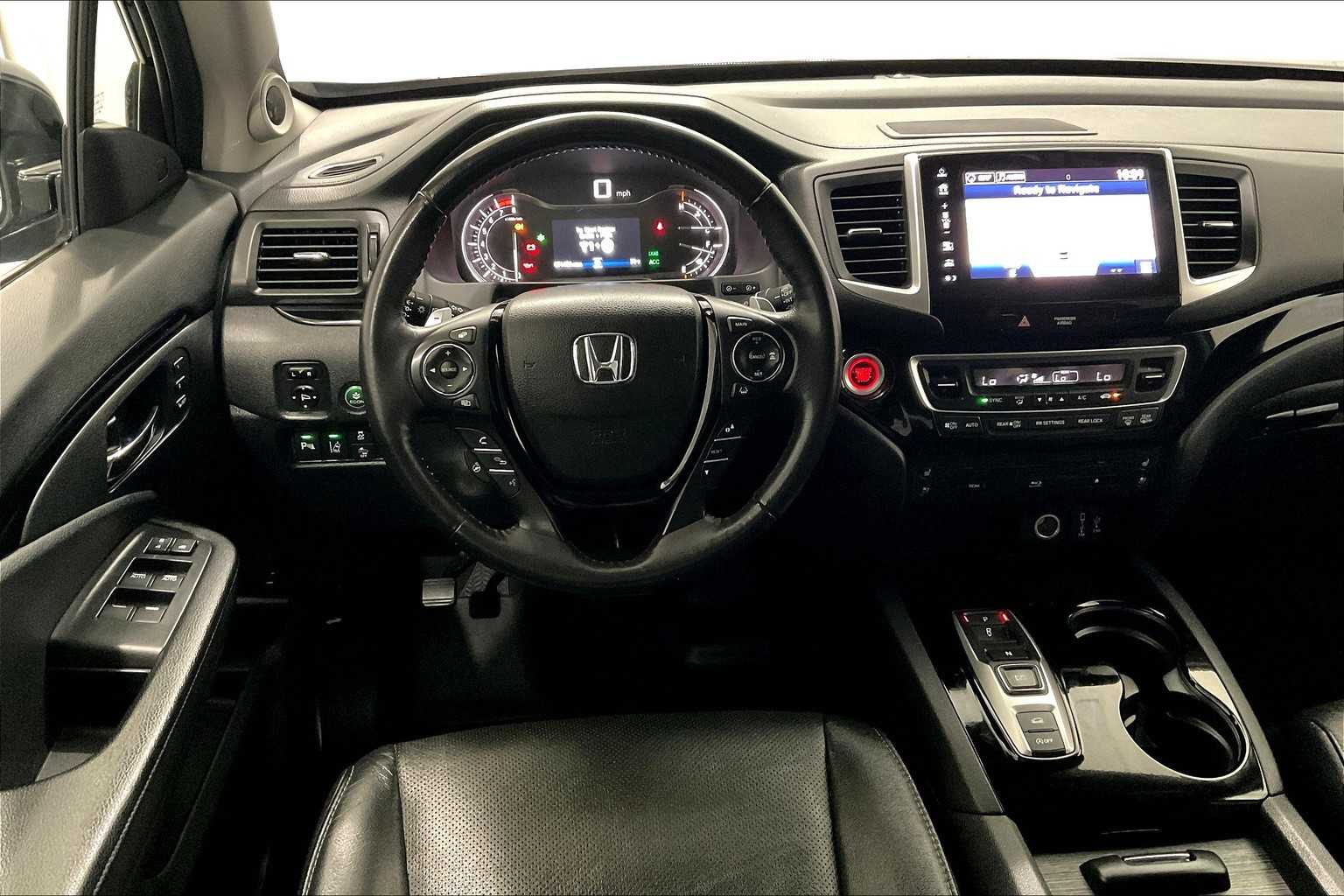 2017 Honda Pilot Elite - Photo 18