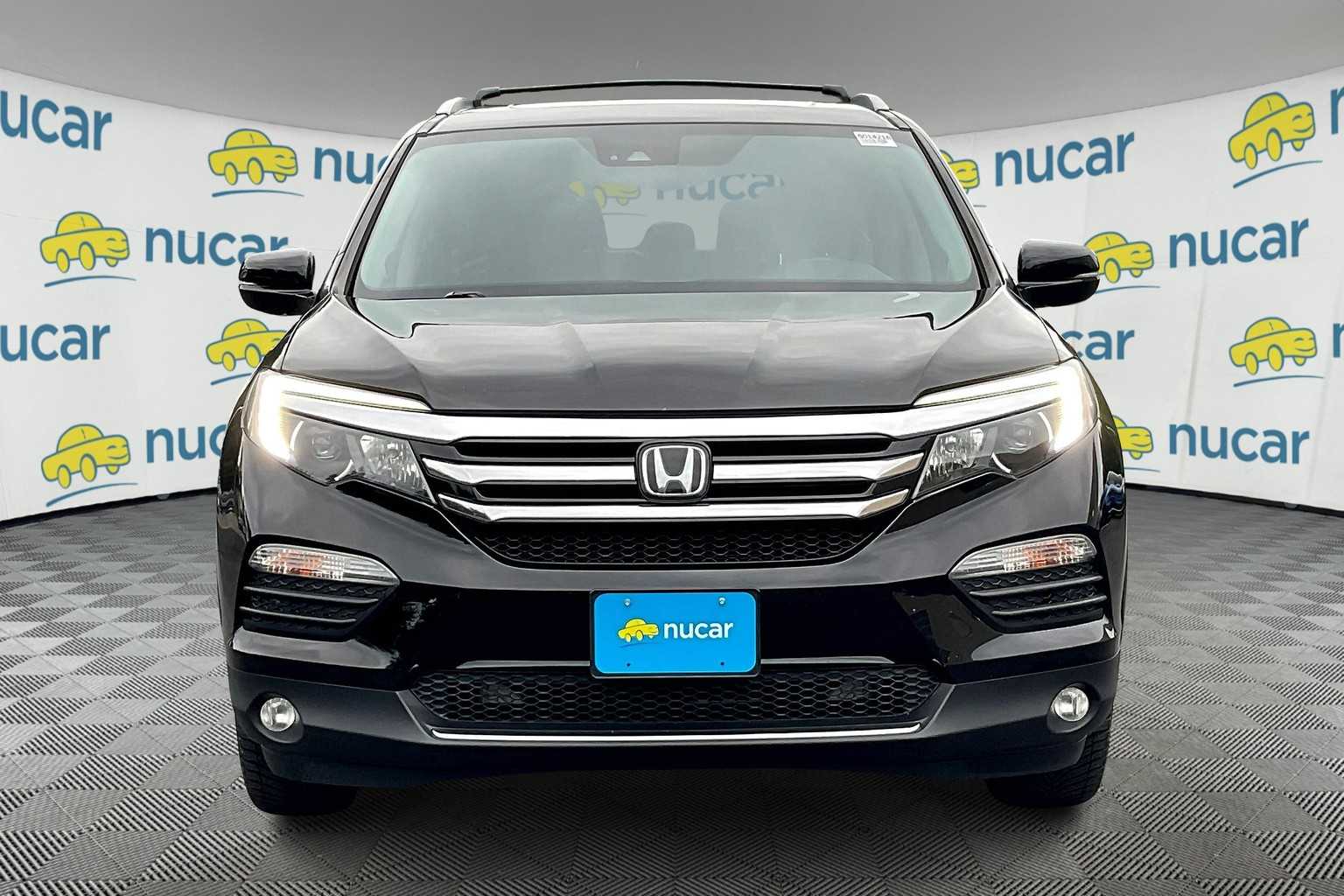 2017 Honda Pilot Elite - Photo 2