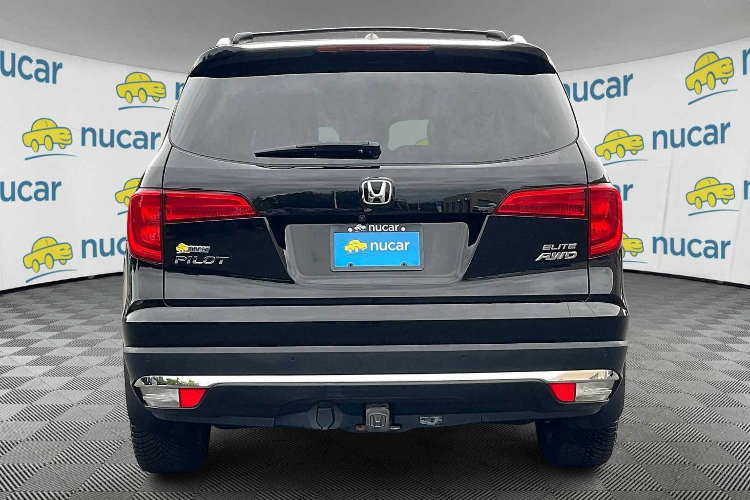 2017 Honda Pilot Elite - Photo 5