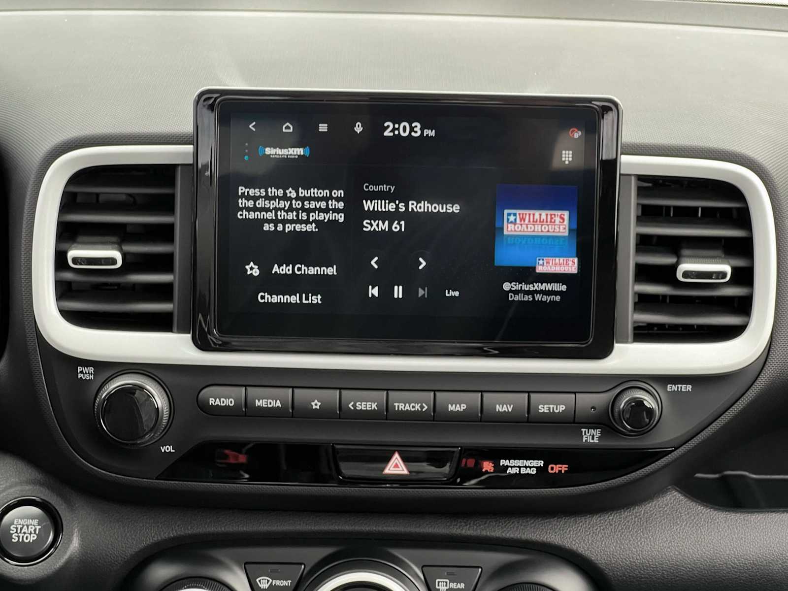 2025 Hyundai Venue Limited - Photo 19