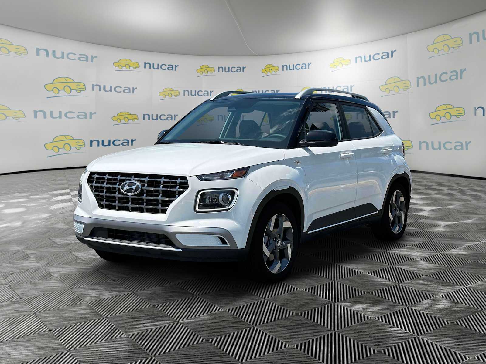 2025 Hyundai Venue Limited - Photo 2