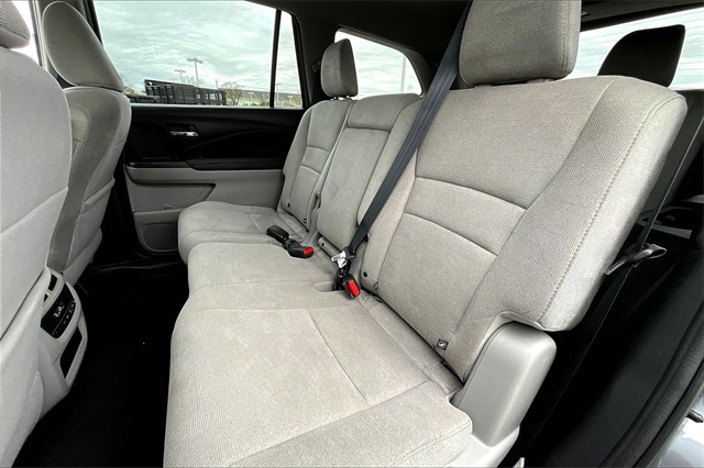 2019 Honda Pilot EX - Photo 14