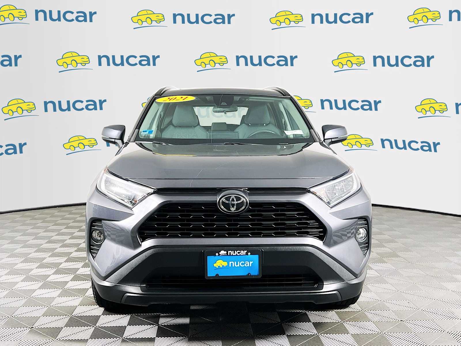 2021 Toyota RAV4 XLE - Photo 2