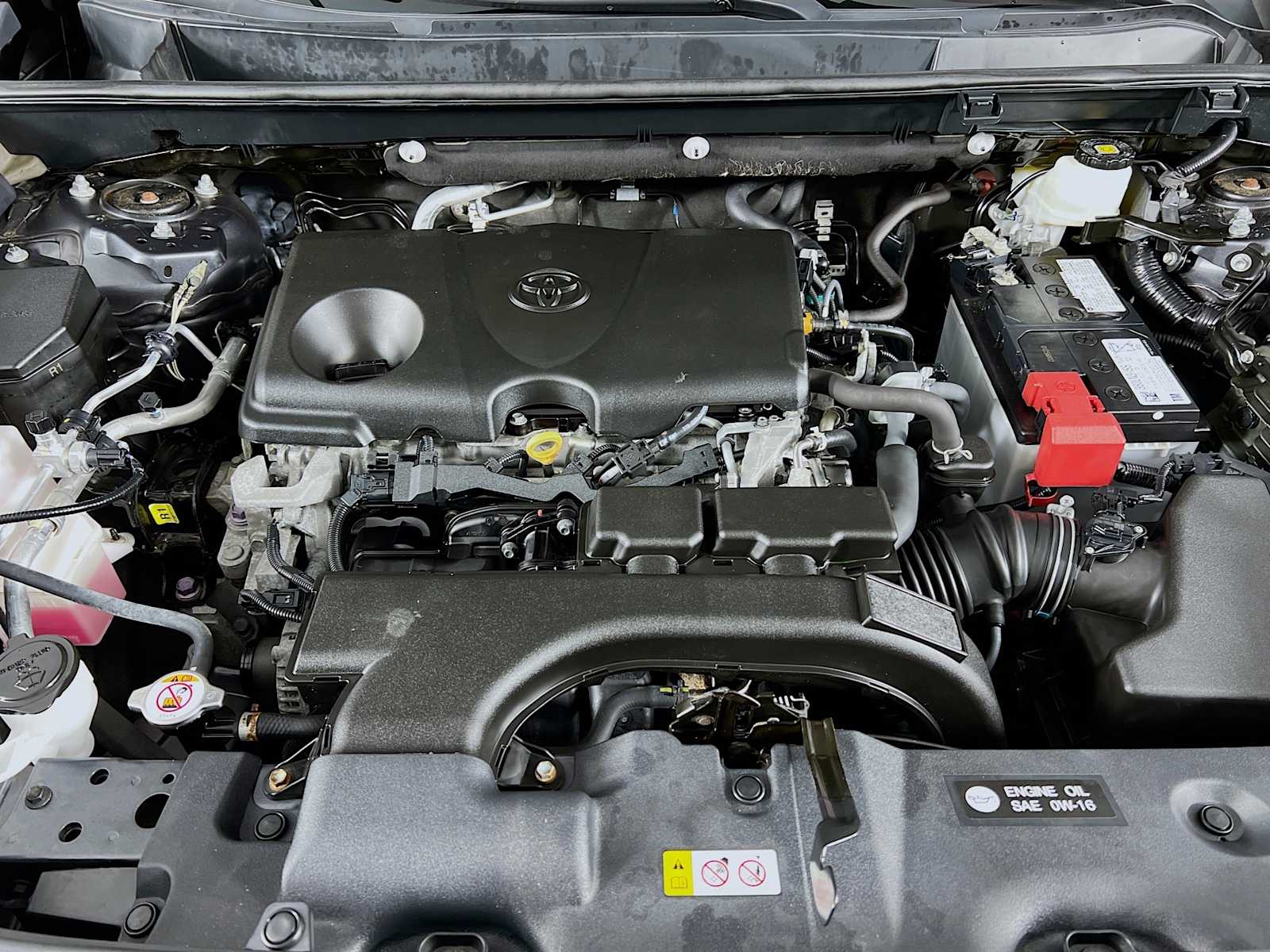 2021 Toyota RAV4 XLE - Photo 30
