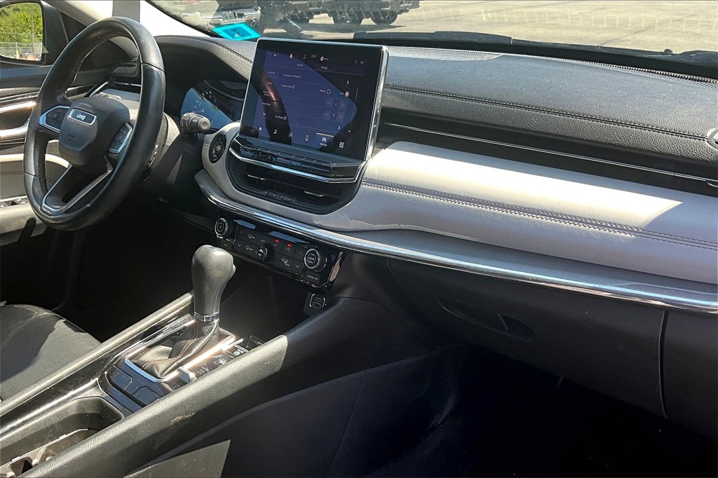 2022 Jeep Compass Limited - Photo 14