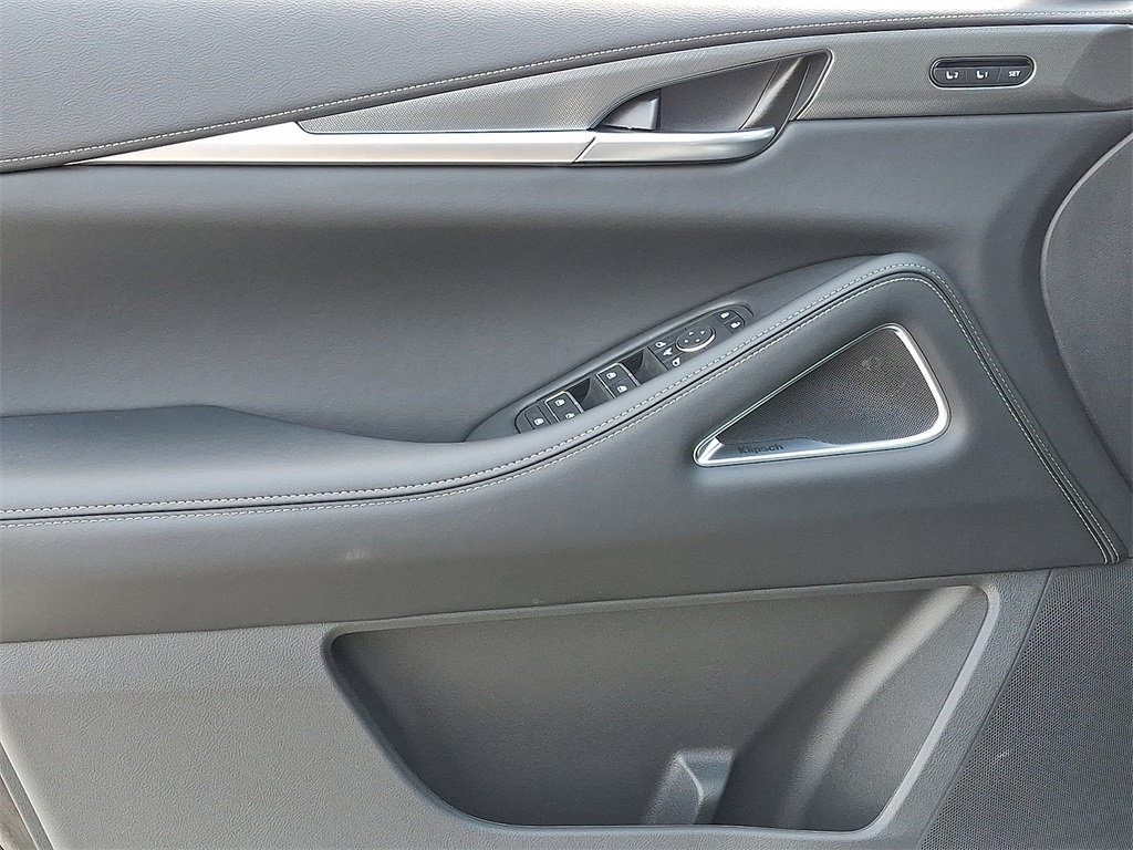 2026 INFINITI QX60 LUXE - Photo 9