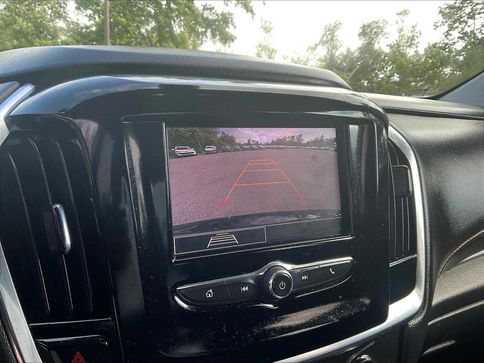 2020 Chevrolet Traverse LS - Photo 20