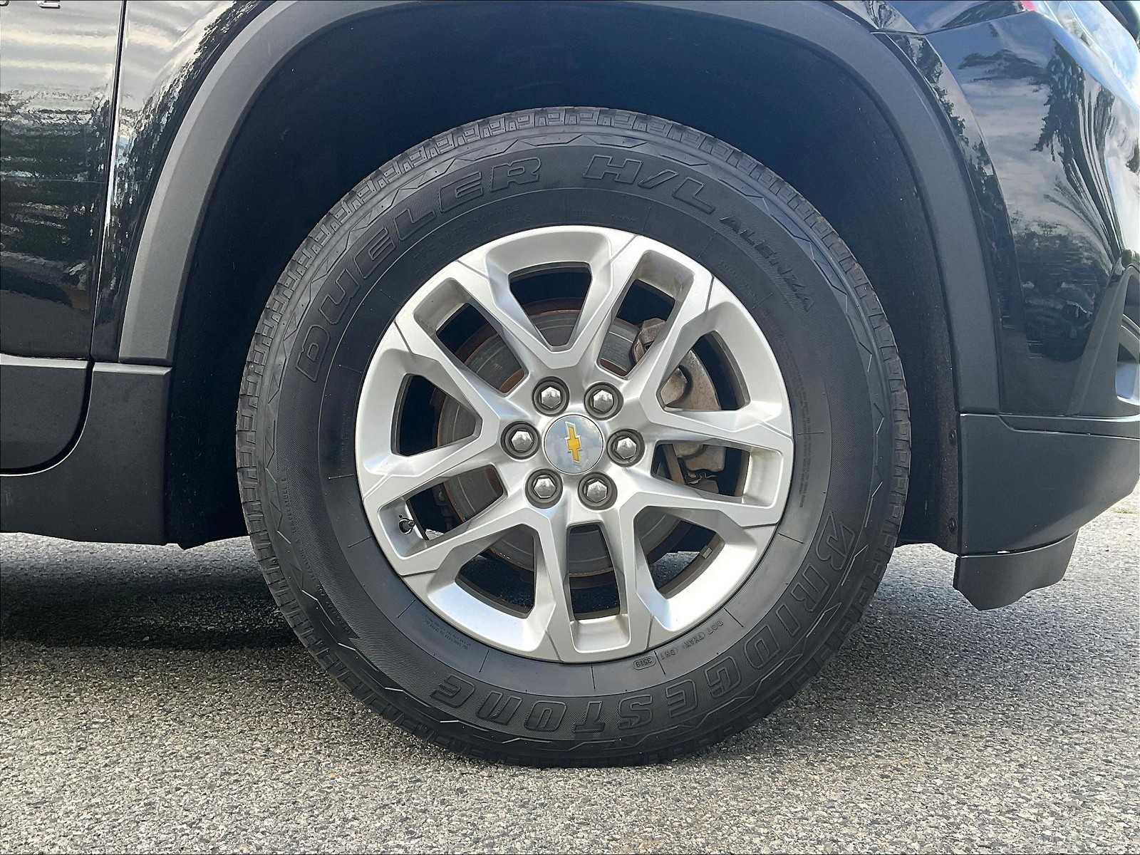 2020 Chevrolet Traverse LS - Photo 7