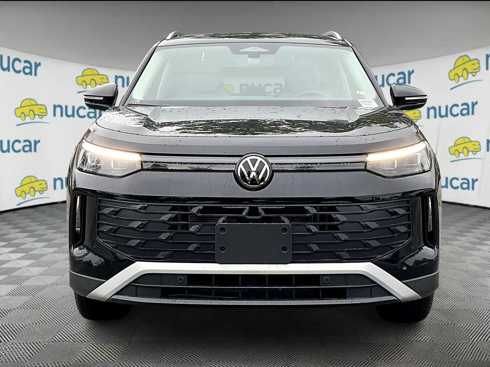 2025 Volkswagen Tiguan SE - Photo 3