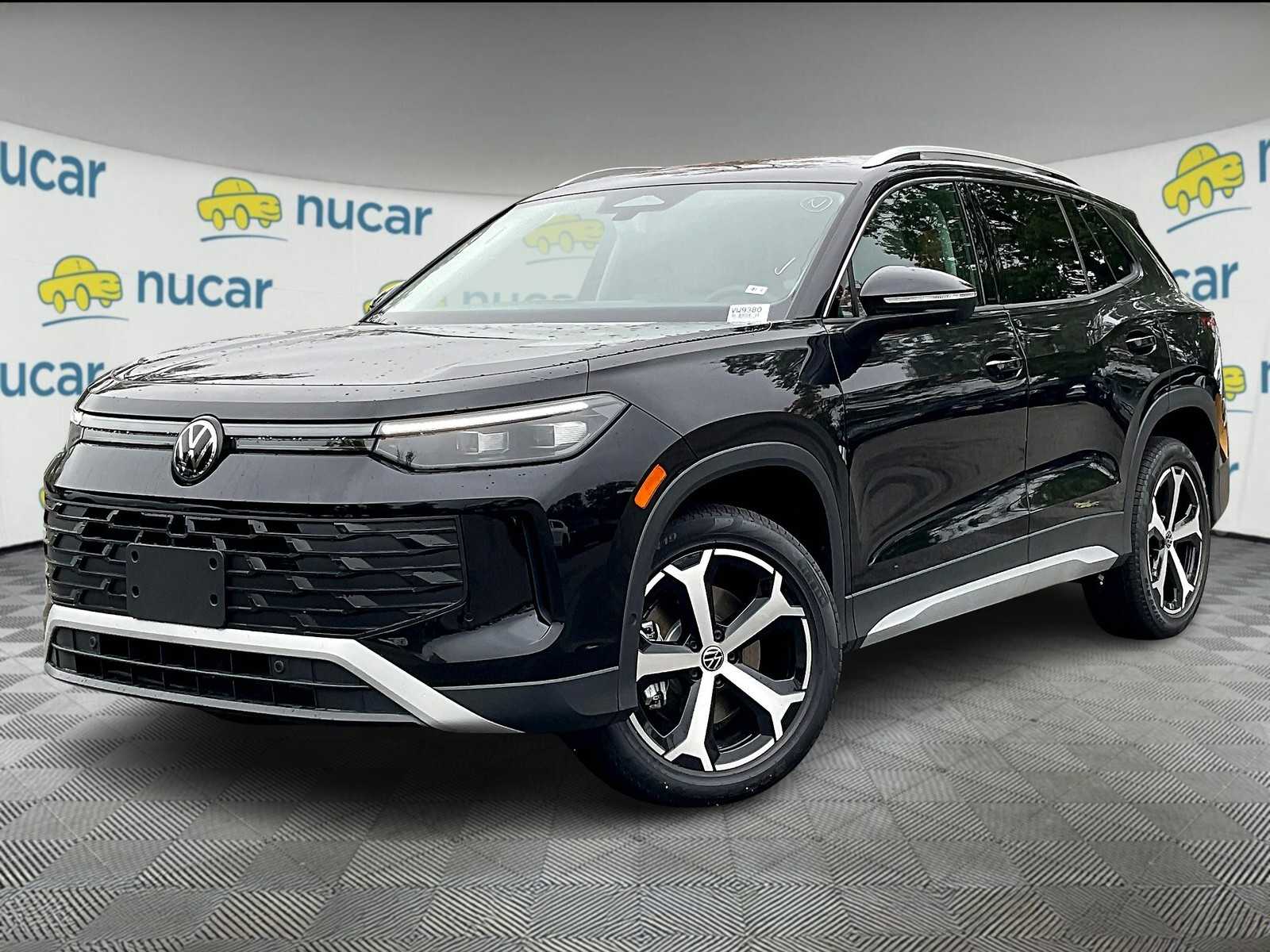 2025 Volkswagen Tiguan SE - Photo 4