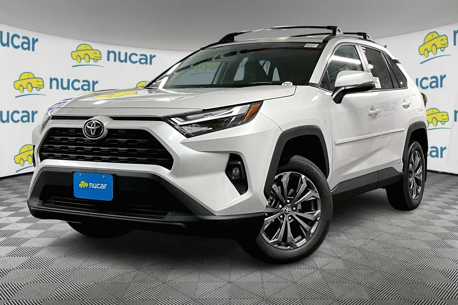 2025 Toyota RAV4 Hybrid XLE Premium - Photo 4