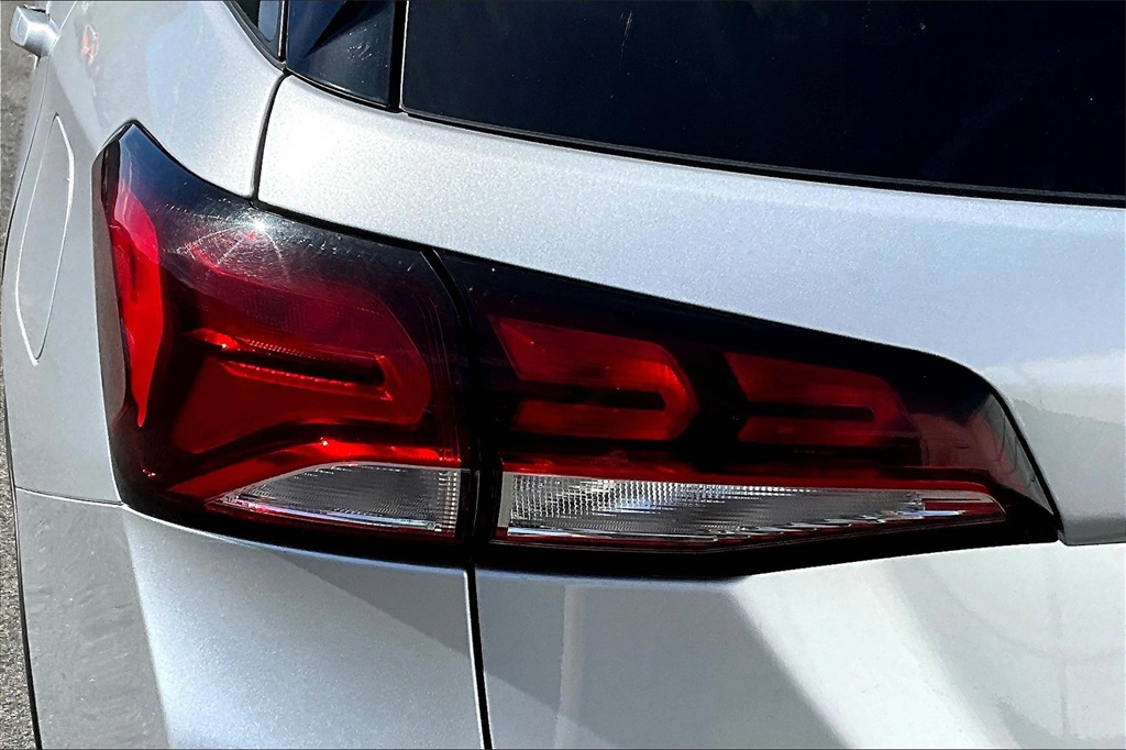 2022 Chevrolet Equinox LT - Photo 32