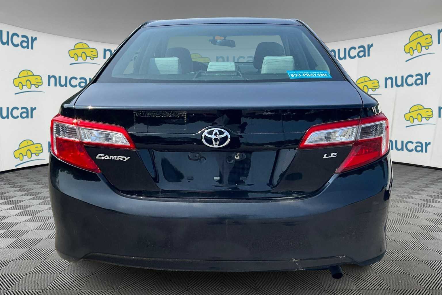 2014 Toyota Camry LE - Photo 3