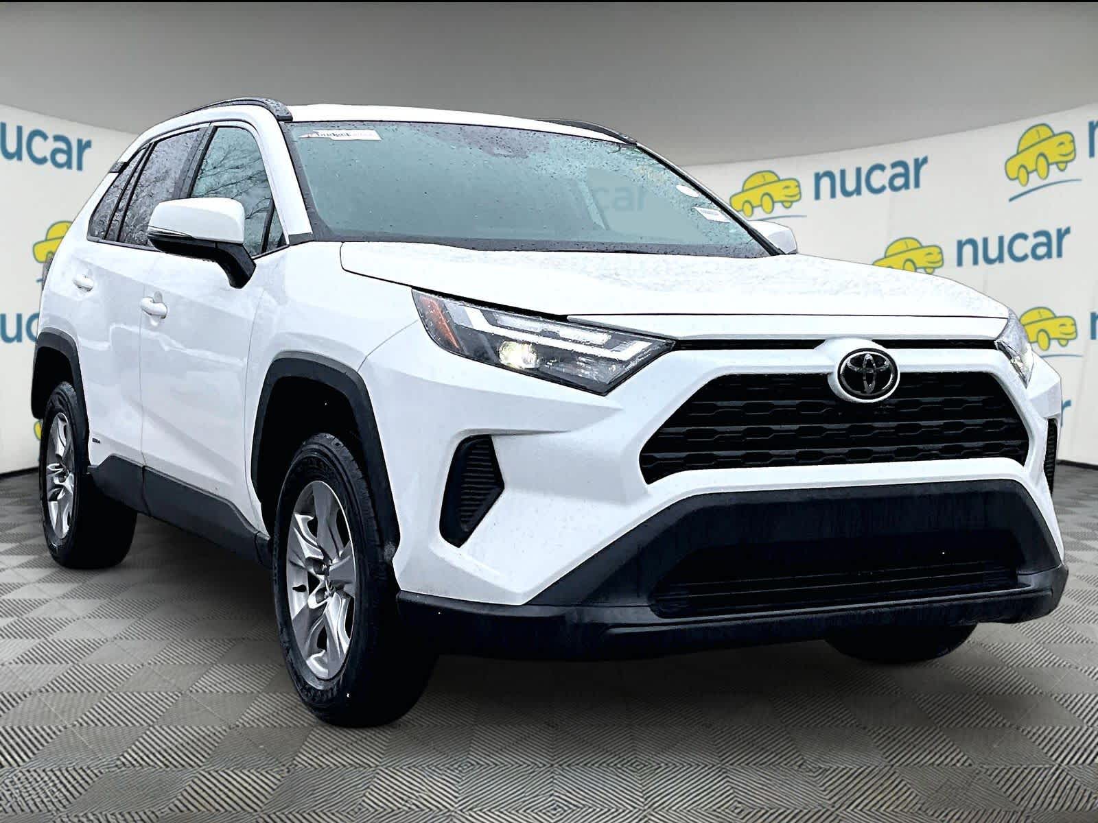 2025 Toyota RAV4 Hybrid XLE