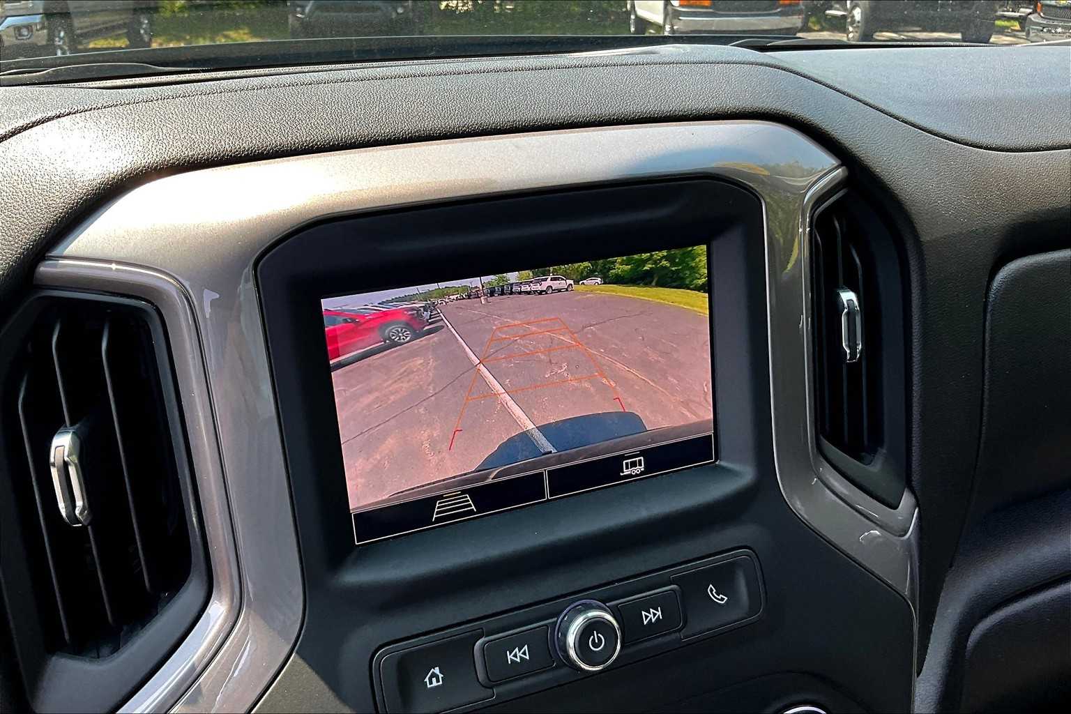 2022 Chevrolet Silverado 1500 Custom - Photo 18