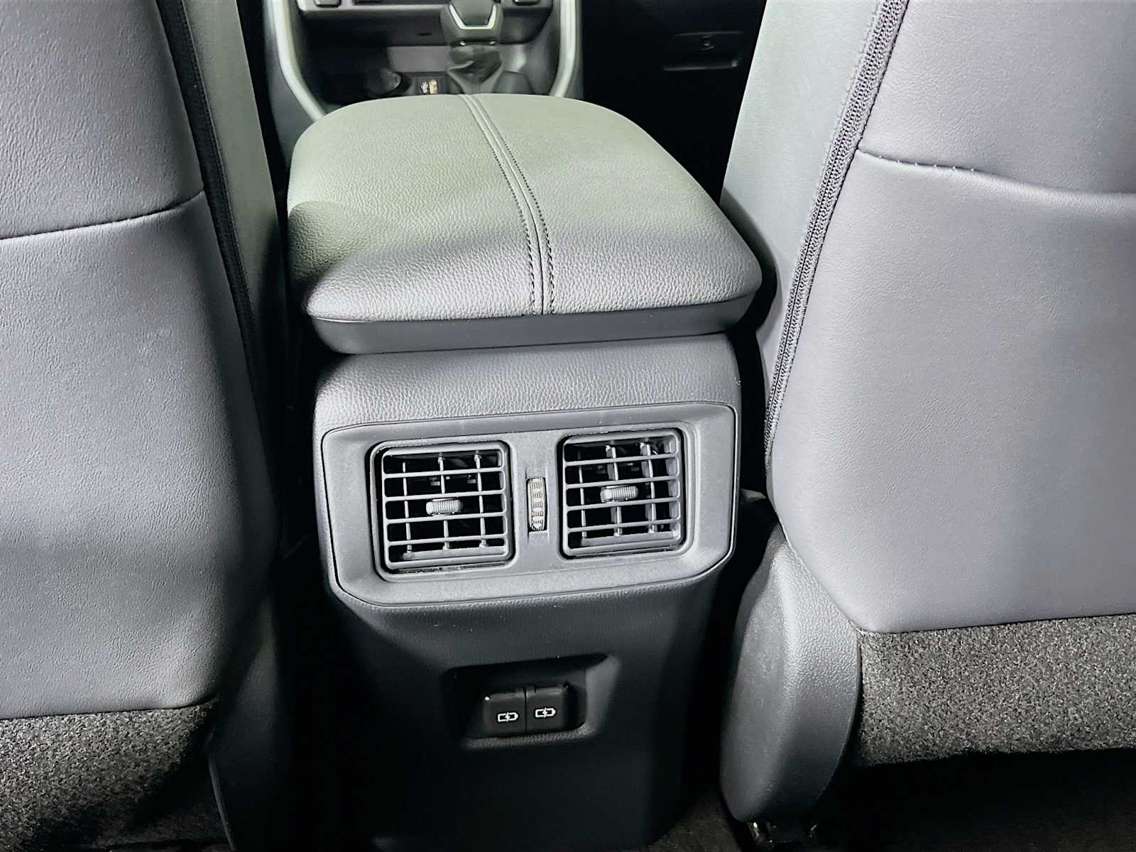 2025 Toyota RAV4 XLE Premium - Photo 14