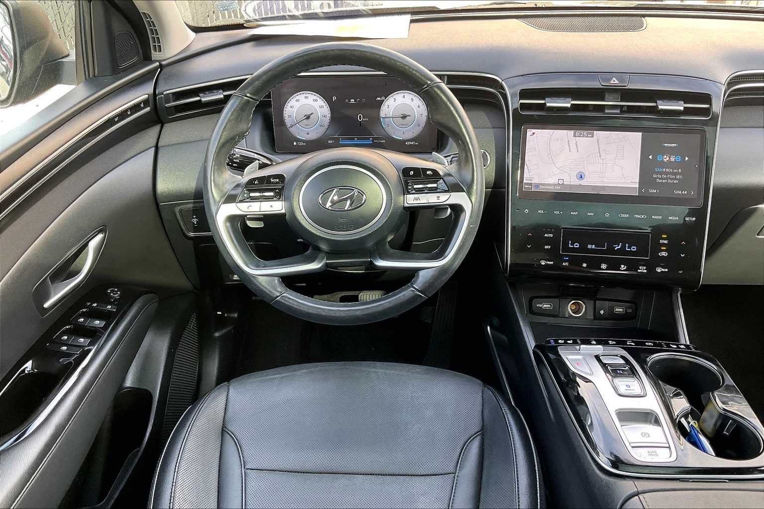 2022 Hyundai Tucson Limited - Photo 17