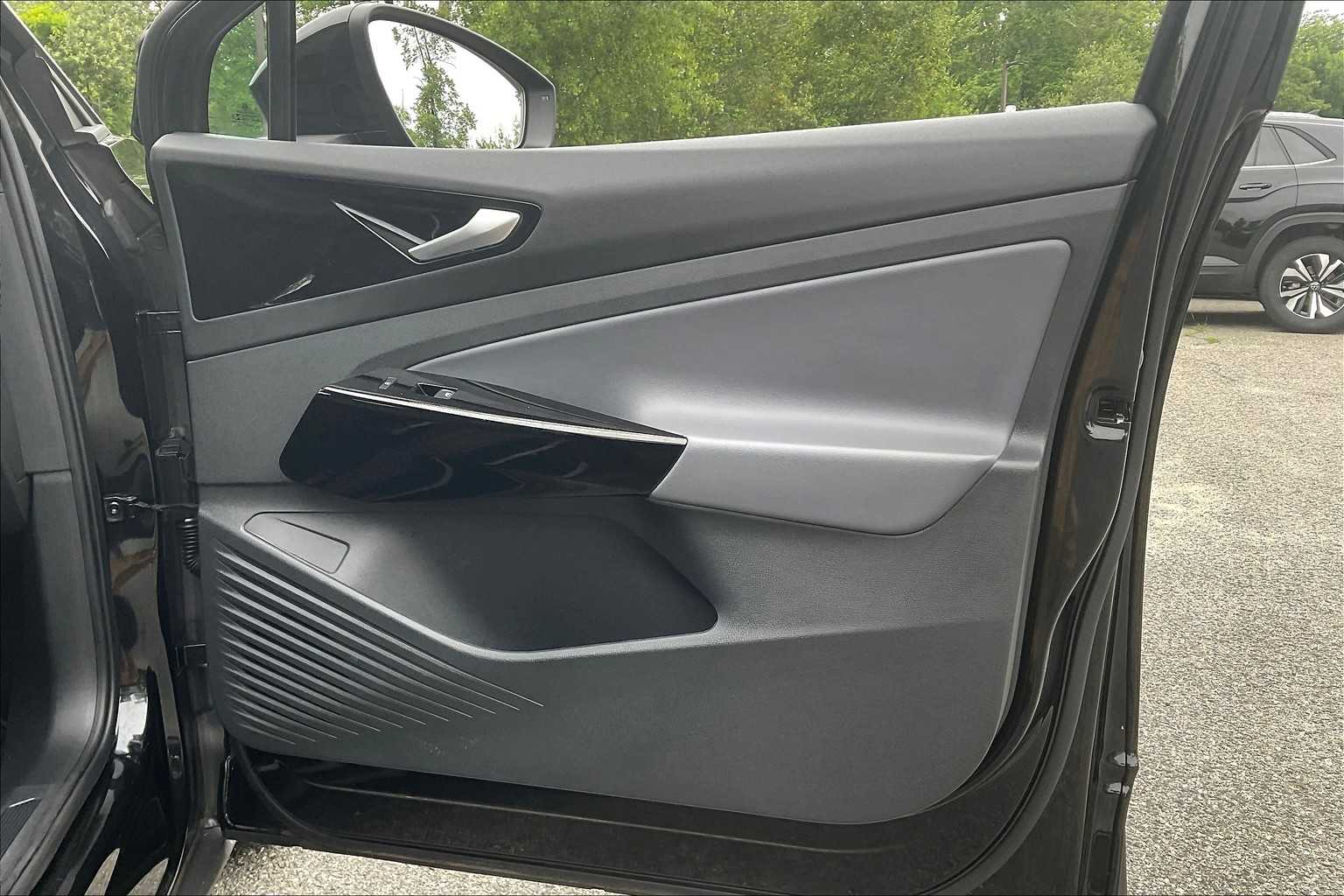 2021 Volkswagen ID.4 Pro - Photo 12