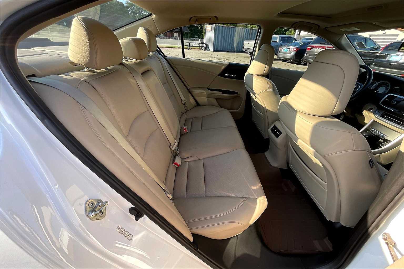 2014 Honda Accord EX-L - Photo 16