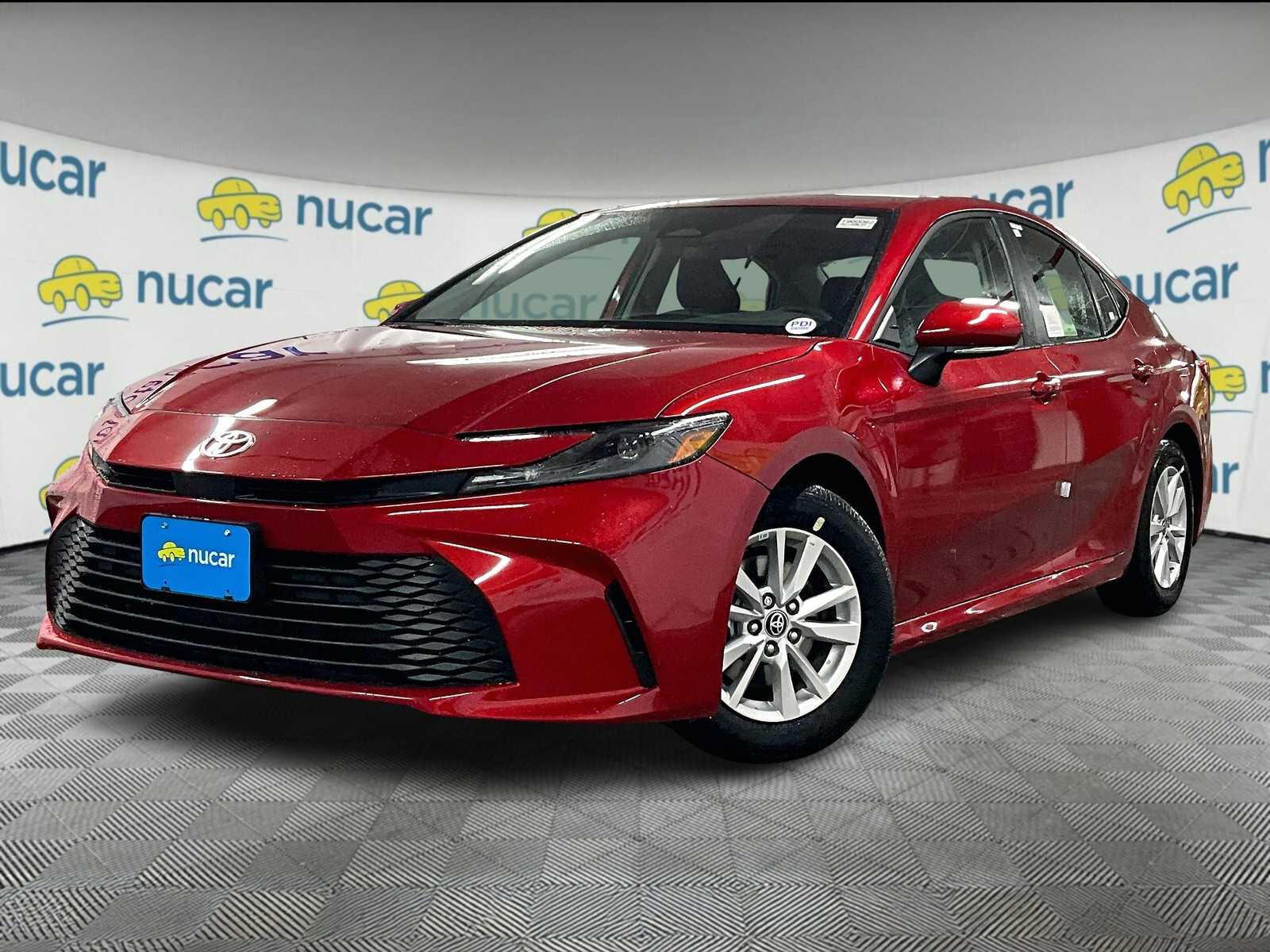 2026 Toyota Camry LE - Photo 4