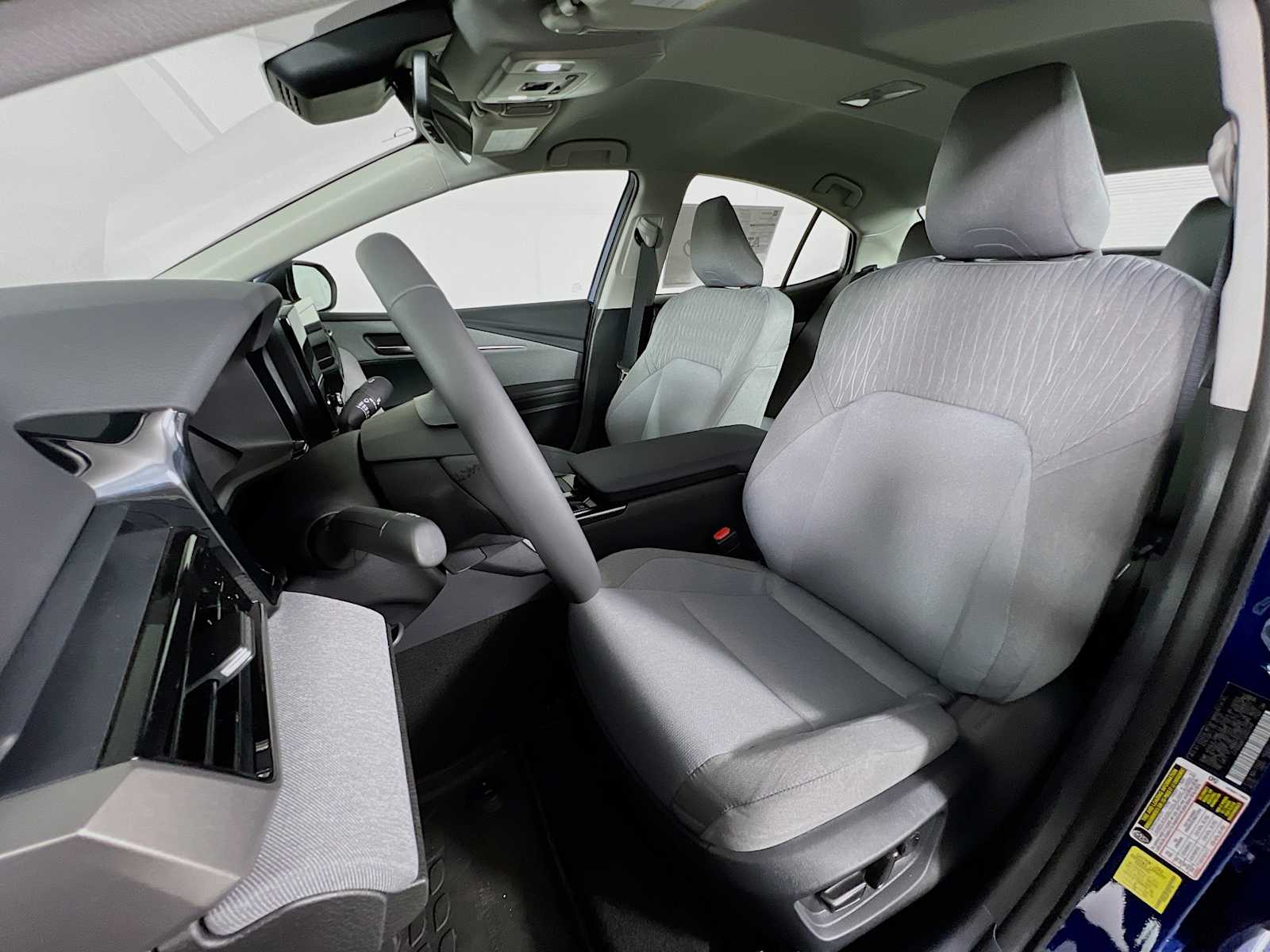 2025 Toyota Camry LE - Photo 12