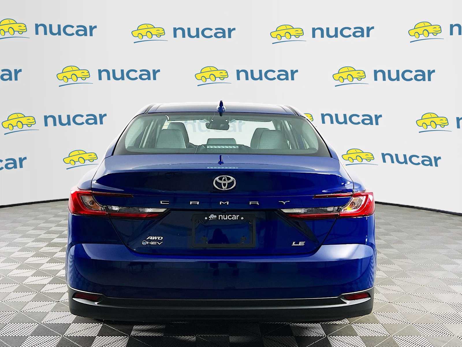 2025 Toyota Camry LE - Photo 5