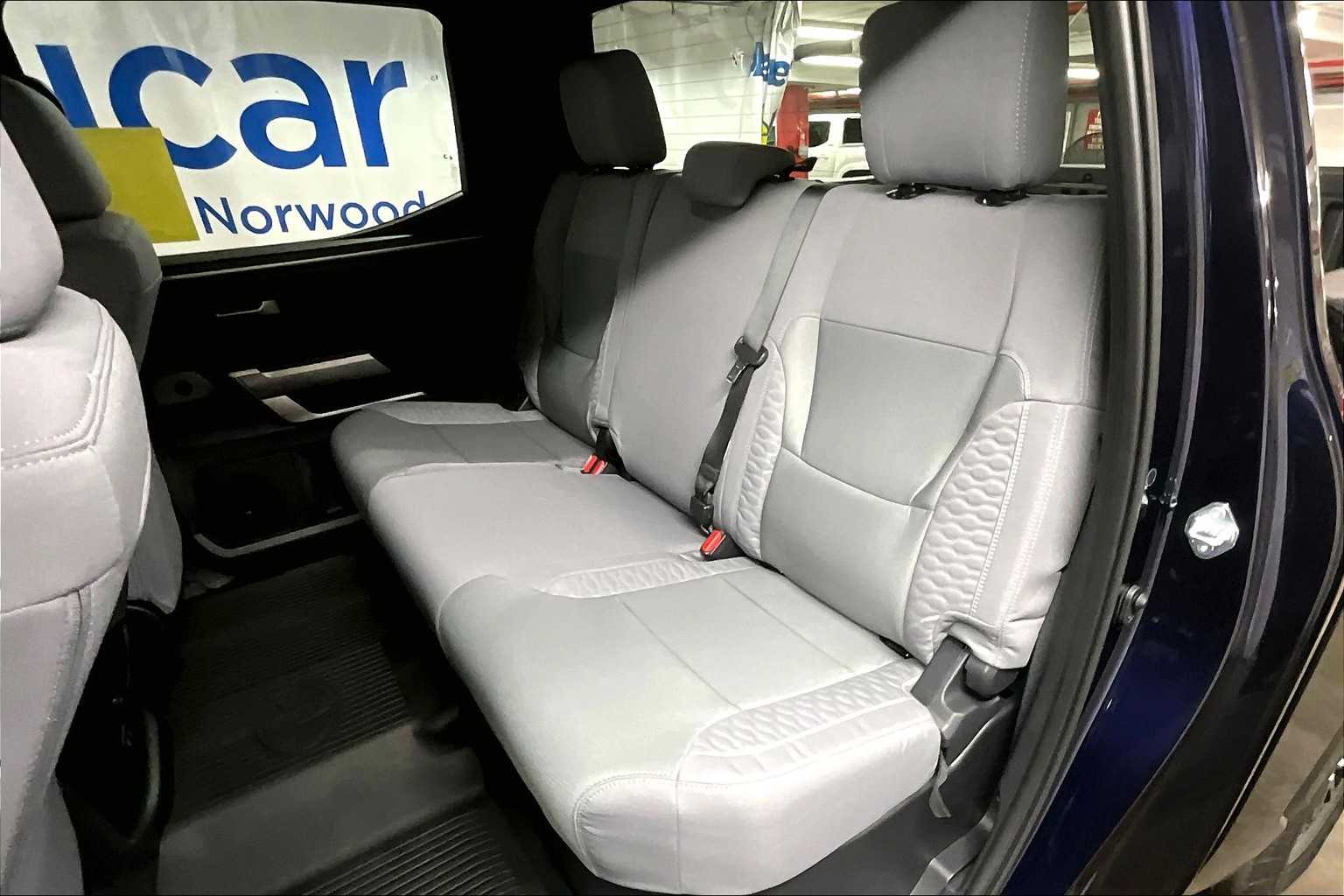 2025 Toyota Tundra SR5 - Photo 15