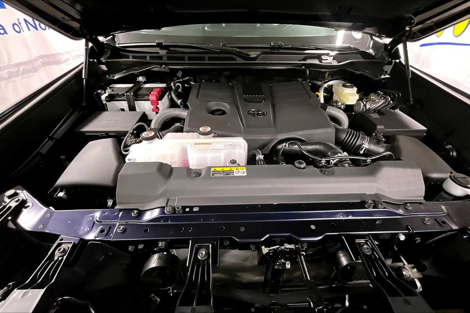 2025 Toyota Tundra SR5 - Photo 16