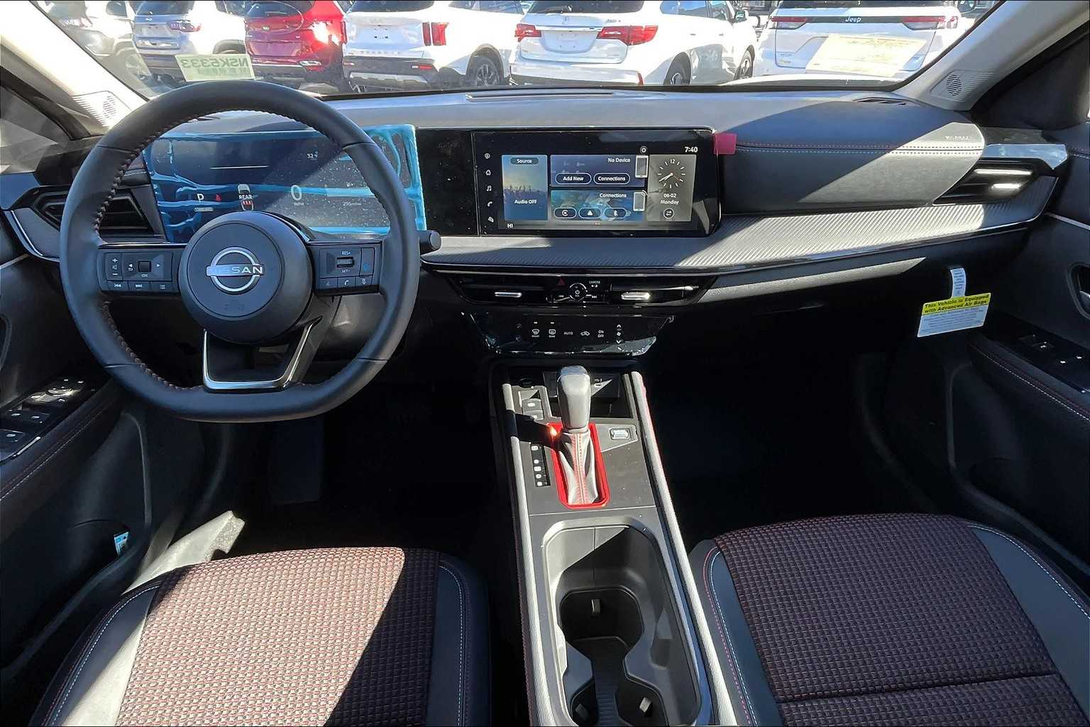 2025 Nissan Kicks SR - Photo 12
