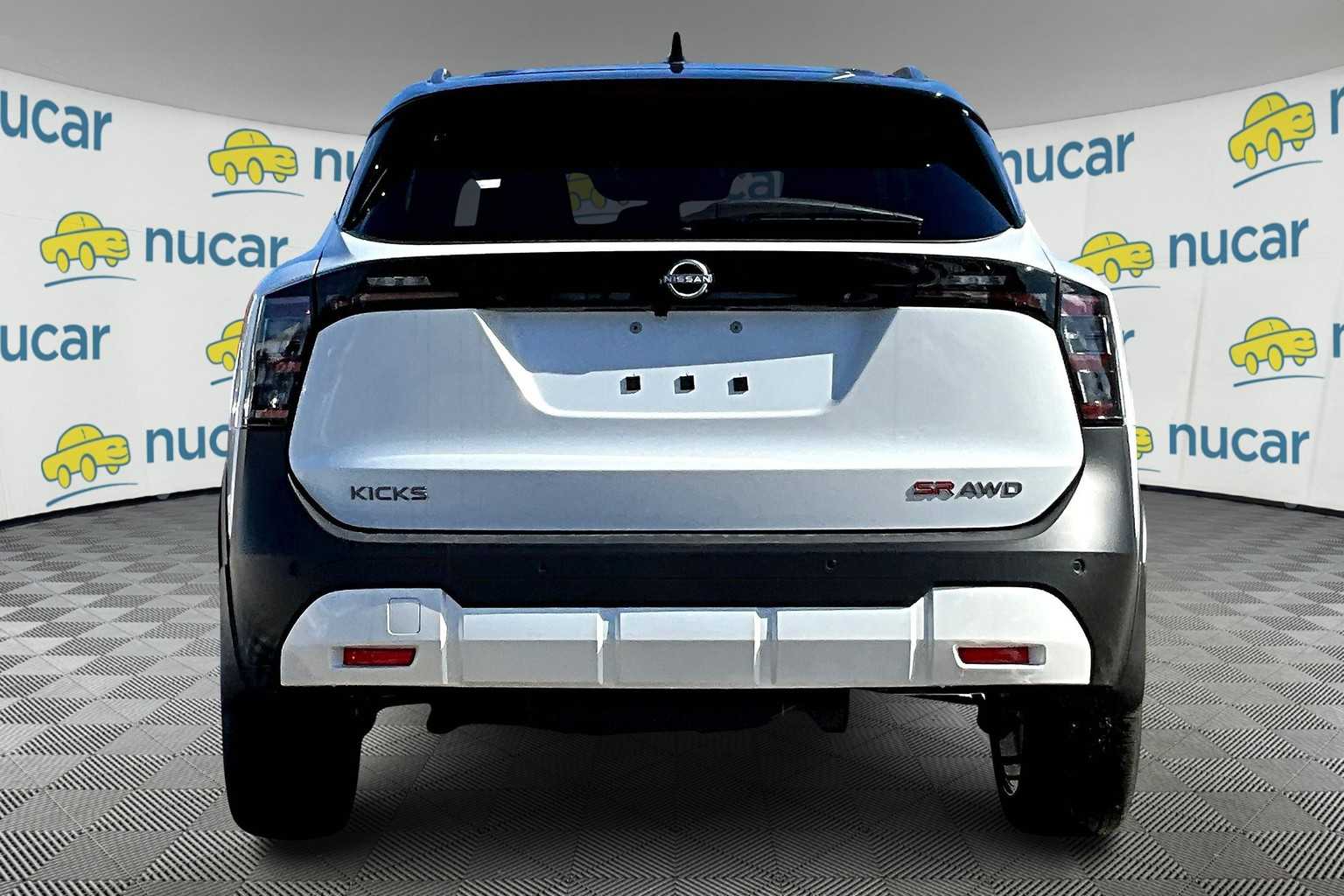 2025 Nissan Kicks SR - Photo 6
