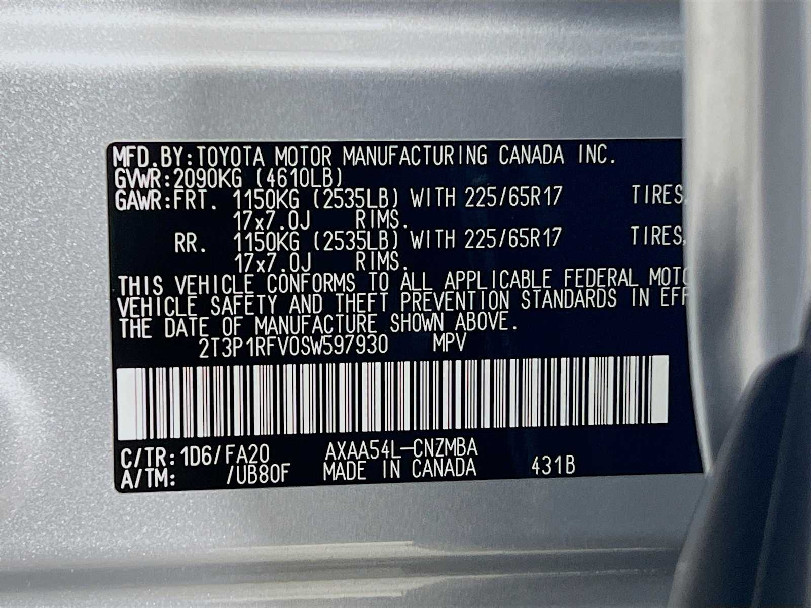 2025 Toyota RAV4 XLE - Photo 20
