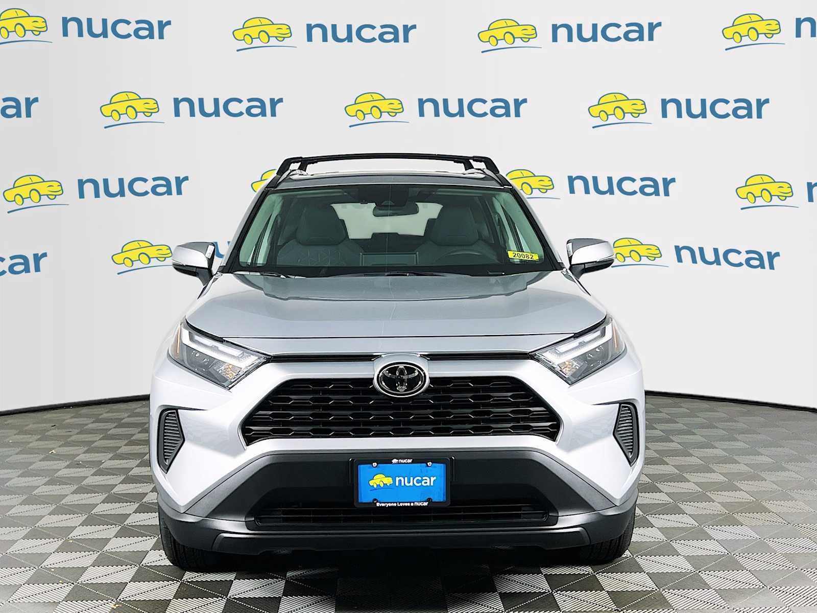 2025 Toyota RAV4 XLE - Photo 2