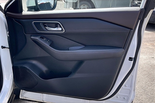 2021 Nissan Rogue Platinum - Photo 20