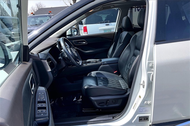 2021 Nissan Rogue Platinum - Photo 21