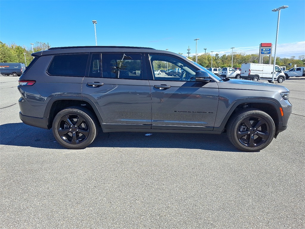 2022 Jeep Grand Cherokee L Altitude - Photo 8