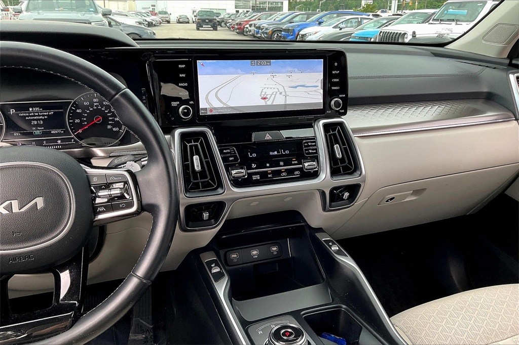2022 Kia Sorento Hybrid S - Photo 18