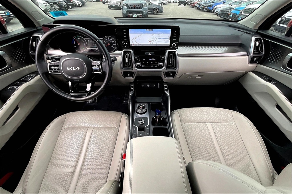 2022 Kia Sorento Hybrid S - Photo 21