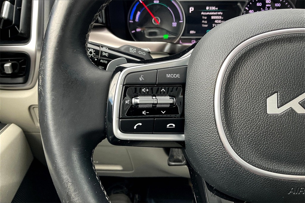 2022 Kia Sorento Hybrid S - Photo 22